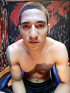 Snapshot of jhonny_thes28 chatting on April 2026 01:10:02 AM jhonny thes28 online show from April 2026 01:10:02 AM