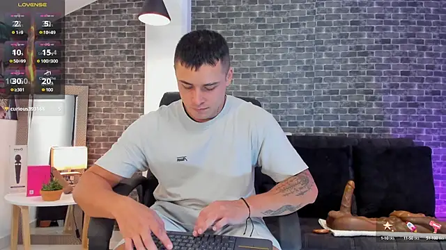 Snapshot of connorsmiith chatting on September 2025 12:43:01 AM connorsmiith online show from September 2025 12:43:01 AM