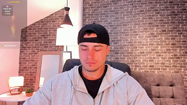 Snapshot of connorsmiith chatting on October 2025 11:21:02 AM connorsmiith online show from October 2025 11:21:02 AM