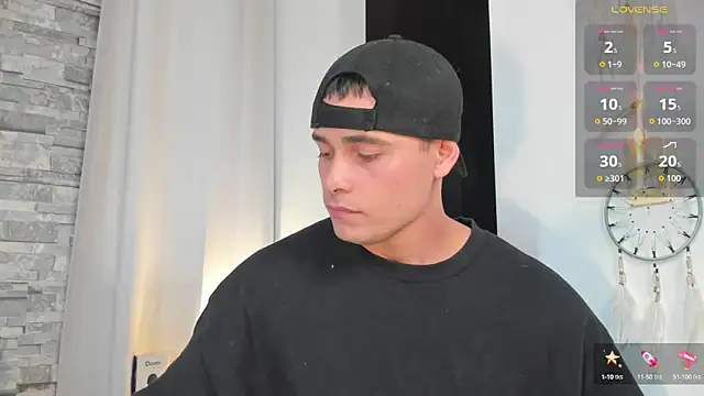 Snapshot of connorsmiith chatting on October 2025 02:40:01 PM connorsmiith online show from October 2025 02:40:01 PM