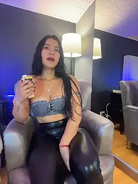 BellaFernandez   online show from May 2026 12:09:02 PM