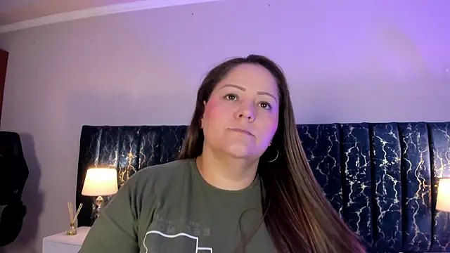 Snapshot of katte_landerr chatting on February 2026 01:09:02 PM katte landerr online show from February 2026 01:09:02 PM