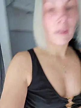 Snapshot of Sunny-Sin chatting on September 2025 10:37:01 AM Sunny-Sin online show from September 2025 10:37:01 AM