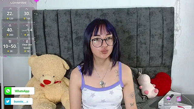 Littlee Bunny  online show from November 2025 10:36:02 AM