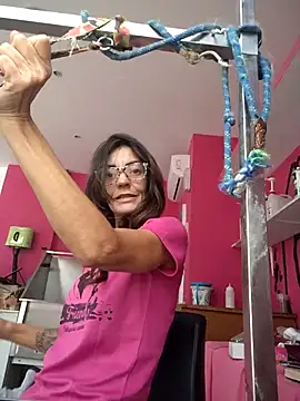 Eimikuro11 online show from November 2025 10:48:02 AM