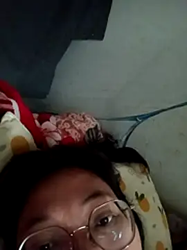 Snapshot of Minhthu44 chatting on March 2026 09:35:01 AM Minhthu44 online show from March 2026 09:35:01 AM