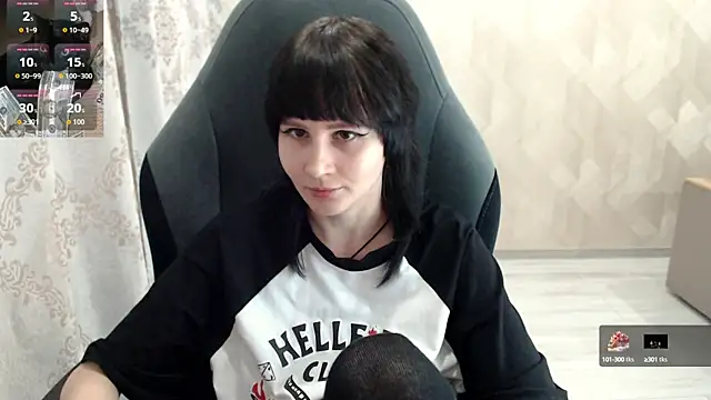 Snapshot of MistyDark chatting on October 2025 10:25:01 AM MistyDark online show from October 2025 10:25:01 AM