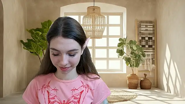 KellyShines online show from May 2026 02:14:02 PM