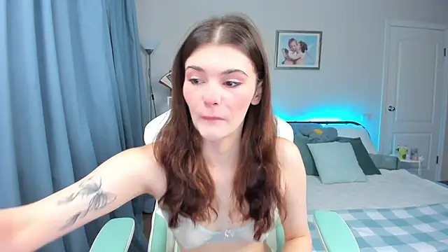 Zoe Vee online show from October 2025 03:15:02 AM