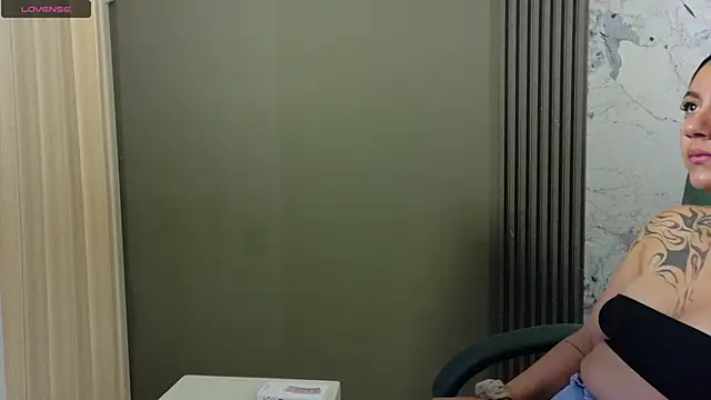 Snapshot of Megara_25 chatting on September 2025 12:32:01 PM Megara 25 online show from September 2025 12:32:01 PM