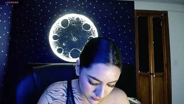 Megara 25 online show from June 2026 02:47:02 PM
