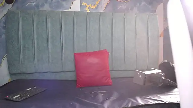 Megara 25 online show from July 2026 01:17:01 PM