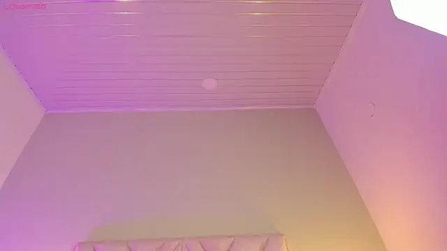 angelica cross  online show from April 2026 08:09:01 PM