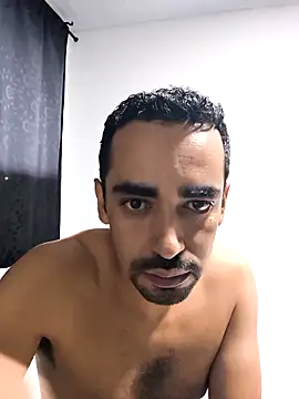 Snapshot of stivenlujan69 chatting on November 2025 10:45:01 PM stivenlujan69 online show from November 2025 10:45:01 PM