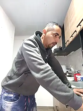 Snapshot of stivenlujan69 chatting on December 2025 01:00:02 AM stivenlujan69 online show from December 2025 01:00:02 AM