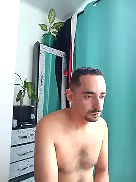 Snapshot of stivenlujan69 chatting on December 2025 03:40:02 PM stivenlujan69 online show from December 2025 03:40:02 PM