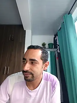 Snapshot of stivenlujan69 chatting on January 2026 10:57:02 PM stivenlujan69 online show from January 2026 10:57:02 PM