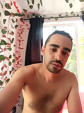 Snapshot of stivenlujan69 chatting on February 2026 07:40:01 PM stivenlujan69 online show from February 2026 07:40:01 PM