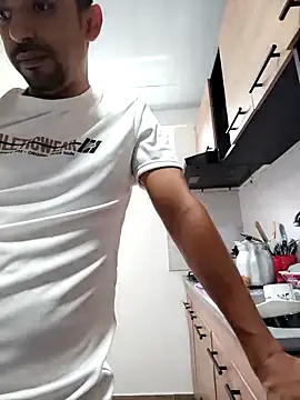 Snapshot of stivenlujan69 chatting on February 2026 06:15:02 PM stivenlujan69 online show from February 2026 06:15:02 PM