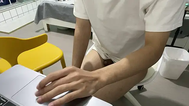 cily online show from November 2025 04:24:01 PM