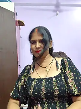 Snapshot of Sonalihot_ chatting on April 2026 06:44:02 PM Sonalihot online show from April 2026 06:44:02 PM