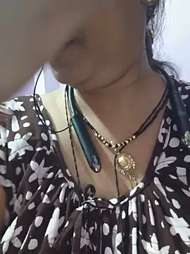Snapshot of Sonalihot_ chatting on May 2026 08:19:01 AM Sonalihot online show from May 2026 08:19:01 AM
