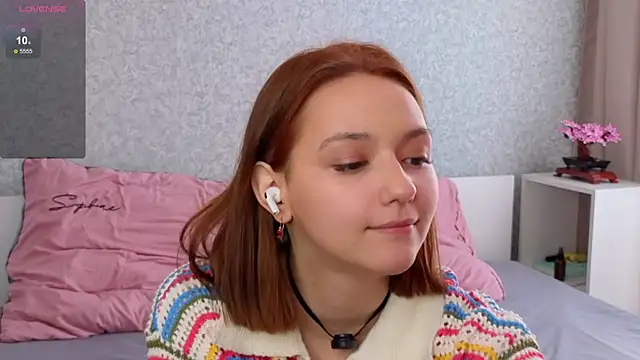 MiaSkyKiss online show from June 2026 02:03:02 PM