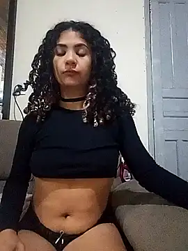 Snapshot of Camilla-23y chatting on September 2025 01:32:02 AM Camilla-23y online show from September 2025 01:32:02 AM