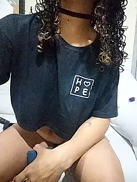 Snapshot of Camilla-23y chatting on October 2025 02:45:02 AM Camilla-23y online show from October 2025 02:45:02 AM