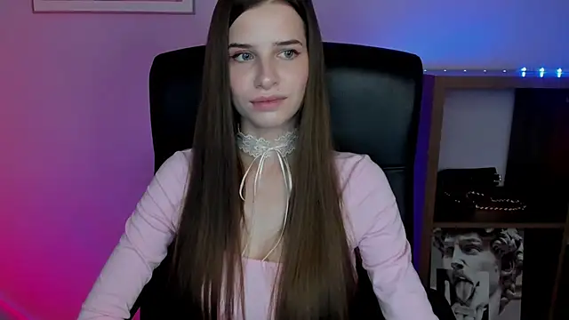 LuxMaya online show from December 2025 07:58:01 AM