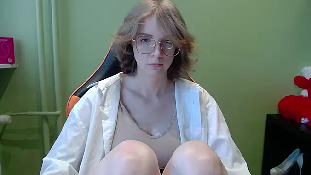 juicyPenny online show from May 2026 06:30:01 AM