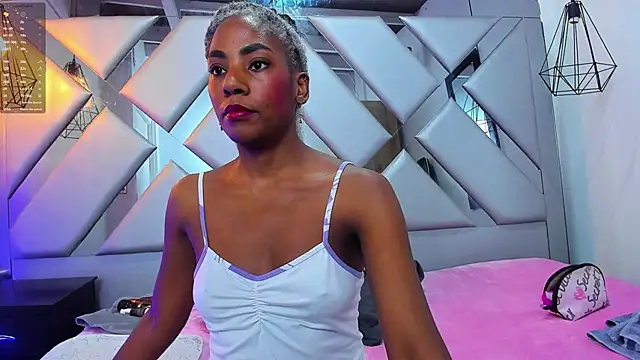 Lorenn Hill online show from September 2025 01:14:02 PM