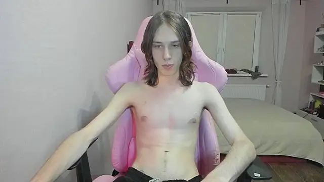 Snapshot of eleganc3 chatting on November 2025 08:52:01 PM eleganc3 online show from November 2025 08:52:01 PM