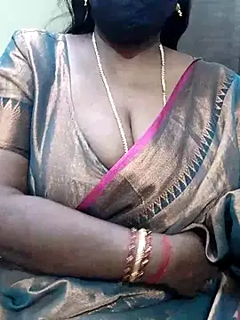 Snapshot of shobini chatting on November 2025 02:10:01 PM shobini online show from November 2025 02:10:01 PM