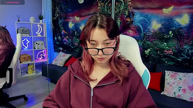 ClaraParks online show from November 2025 08:45:01 PM