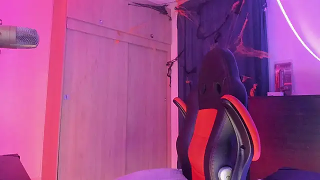 CorvisXnc0012 online show from November 2025 04:37:01 AM