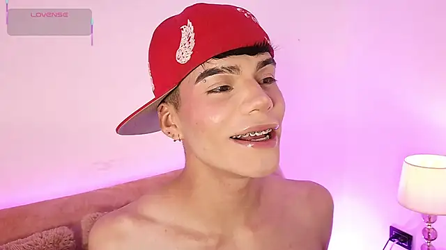 Dulcey  online show from February 2026 10:08:02 PM