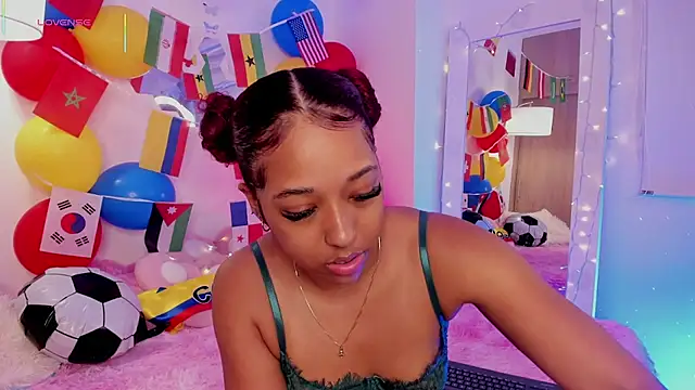  Zahara  online show from June 2026 11:03:01 PM