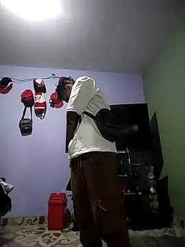 Snapshot of Dani22cmhot chatting on December 2025 06:31:01 AM Dani22cmhot online show from December 2025 06:31:01 AM