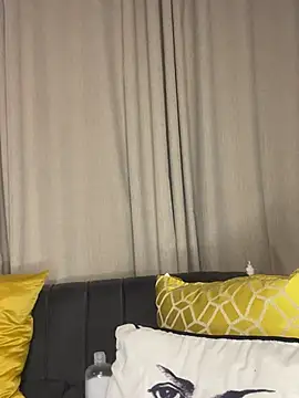 prettydollyy online show from July 2026 10:31:02 AM