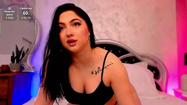 SweetySasha18 online show from April 2026 05:07:01 PM