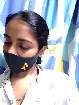 Snapshot of Zoya_G chatting on October 2025 11:32:02 AM Zoya G online show from October 2025 11:32:02 AM