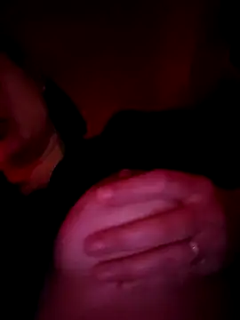 Snapshot of SaraViss20 chatting on November 2025 08:11:01 PM SaraViss20 online show from November 2025 08:11:01 PM