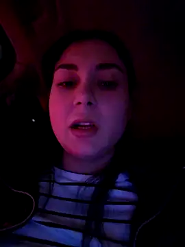 Snapshot of SaraViss20 chatting on December 2025 06:25:02 PM SaraViss20 online show from December 2025 06:25:02 PM