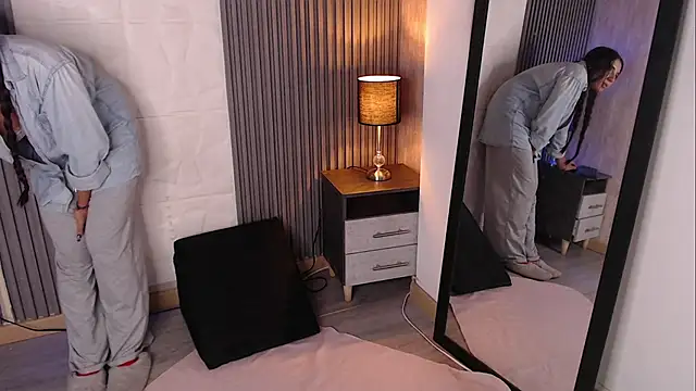 Bonnali lune online show from October 2025 10:22:01 PM