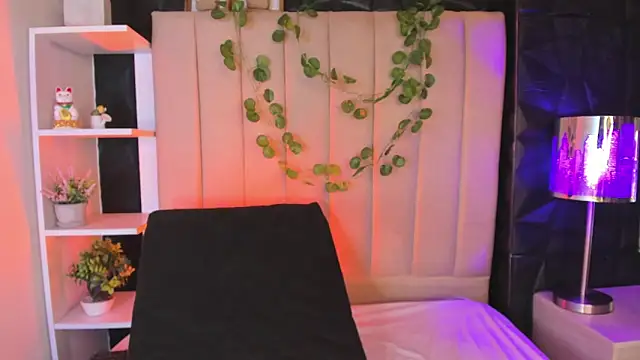 Snapshot of Bonnali_lune chatting on November 2025 11:58:01 PM Bonnali lune online show from November 2025 11:58:01 PM