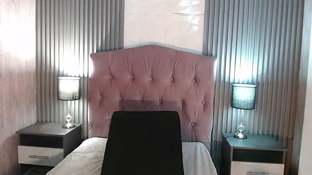 Snapshot of Bonnali_lune chatting on February 2026 07:43:02 PM Bonnali lune online show from February 2026 07:43:02 PM