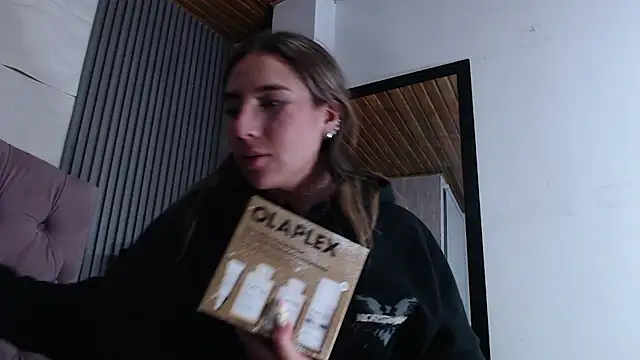 Snapshot of Bonnali_lune chatting on February 2026 10:30:02 PM Bonnali lune online show from February 2026 10:30:02 PM