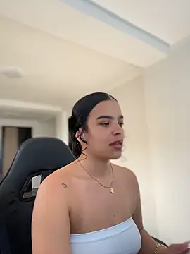 JuanitaMore01 online show from March 2026 08:37:02 PM