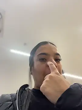 JuanitaMore01 online show from April 2026 08:57:02 PM